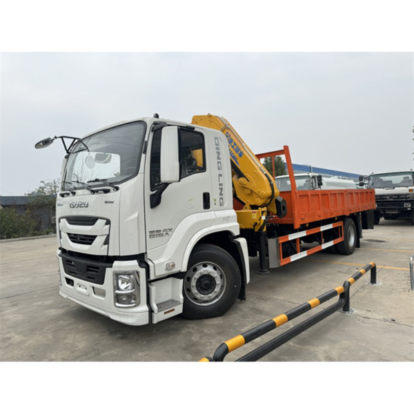 Isuzu Giga 4X2 Truck Mounted Crane 8 Ton Knuckle Boom Crane Truck for Sale