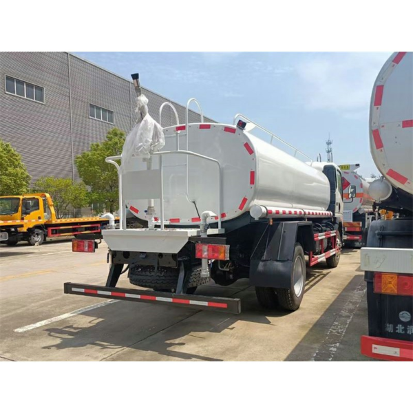 Sinotruk-HOWO-4X2-Water-Sprayer-Truck-6m3-7m3-8m3-Water-Tank-Sprinkler-Truck-for-Sale Sinotruk HOWO 4X2 Water Sprayer Truck 6m3 7m3 8m3 Water Tank Sprinkler Truck for Sale