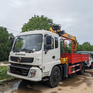 Dongfeng Truck Mounted Crane Manufacturer 4X2 Small 8ton Telescopic Crane Truck for Sale