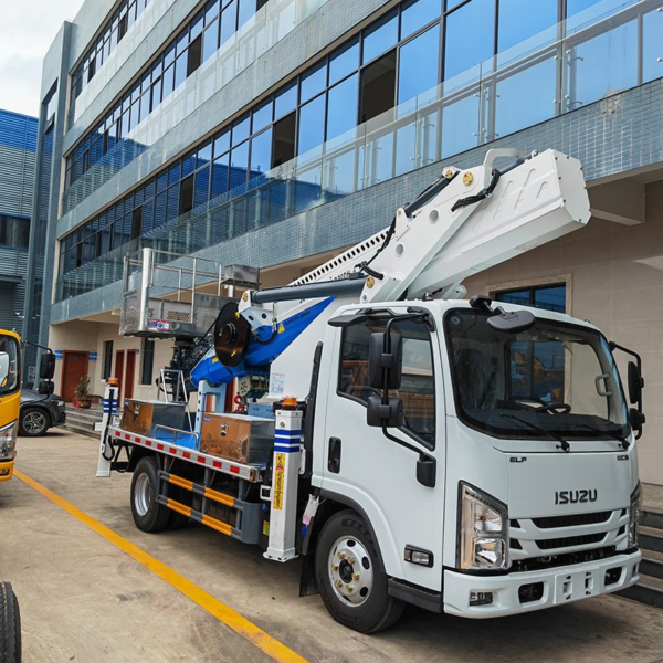 1suzu Kv100 30m Aerial Lift Truck Aerial Paltform Bucket Truck for Sale