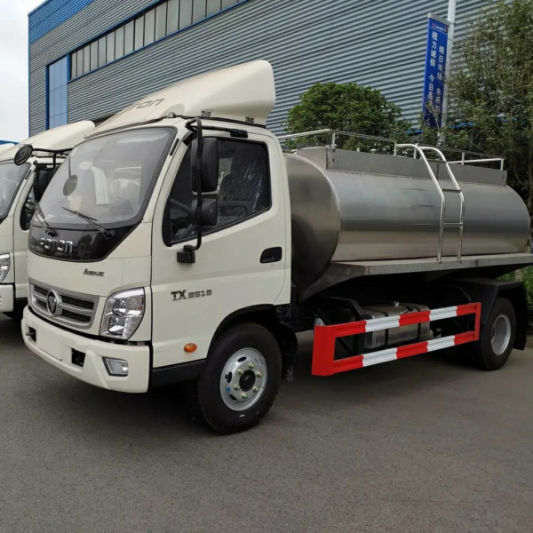 Foton 4X2 4000L Food Grade Stainless Steel Milk Tank Truck Milk Transport Truck