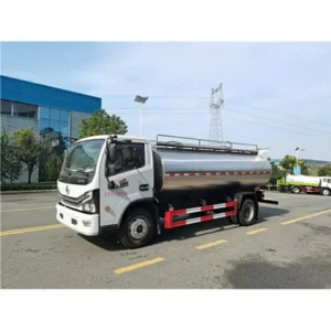 Factory Direct Sale Dongfeng 4X2 5cbm Fresh Milk Transportation Tank Truck