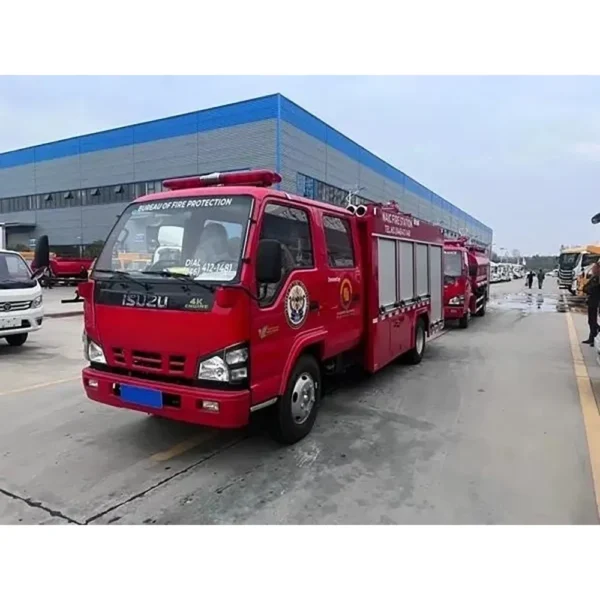 Factory Price Isuzu 4000liter Water Tanker Fire Fighting Truck for Sale