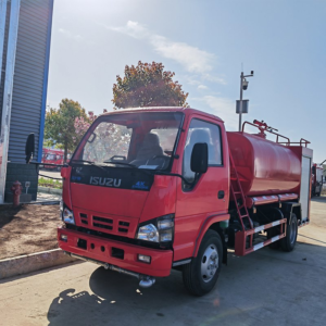 1suzu Rescue Foam Water Tank Tanker Firefighting Engine Vehicle Fire Sprinkler Truck Price