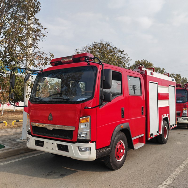 Sinotruk HOWO 4X2 3500liters Fire Fighting Truck Emergency Fire Engine for Sale