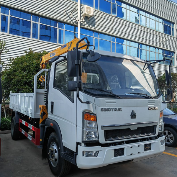 Sinotruk Homan 4X2 6wheels Cargo Truck with Crane Truck Mounted Crane for Sale