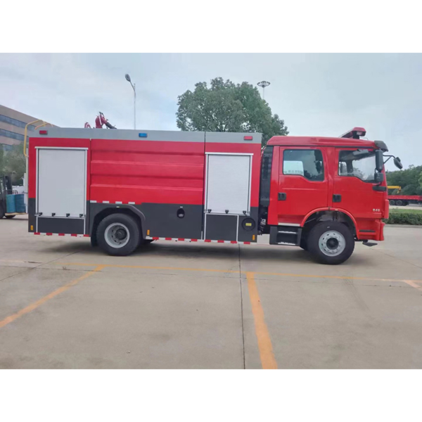 Shacman Rescue Water Foam Fire Engine 4X2 8m3 Fire Fighting Truck Factory Price