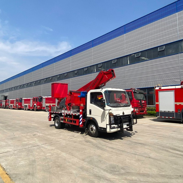Factory Customization HOWO Aerial Work Vehicle 28m Telescopic High Altitude Working Platform Truck New Diesel