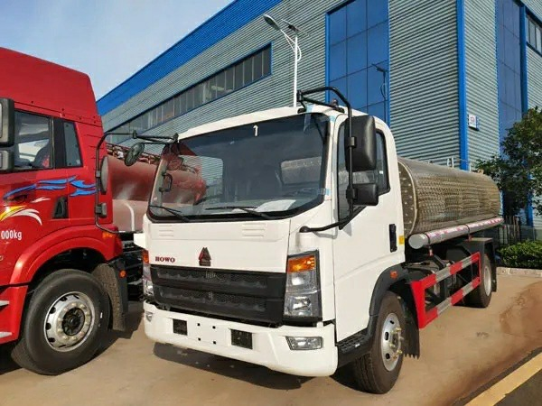 主图2 Sinotruck HOWO SS304 8cbm Fresh Water Transport Trucks for Sale