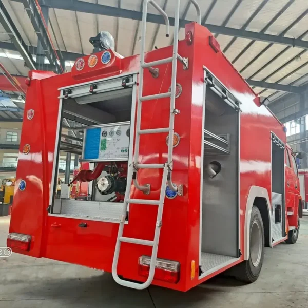 Cheap Price Good Quality Dongfeng 4X4 Foam Fire Truck Fire Engine Truck Manufacturer