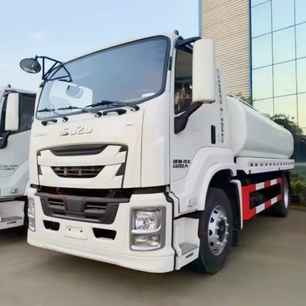 Factory Price Isuzu Giga 4X2 12000liters Stainless Steel Milk Transportation Tank Truck for Sale