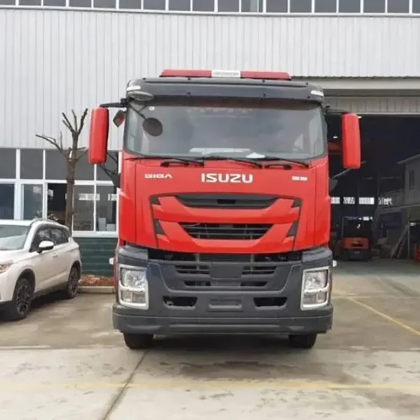 Isuzu Giga Fire Fighting Truck 8X4 Heavy-Duty Multi-Function Fire Engine Rescue Truck