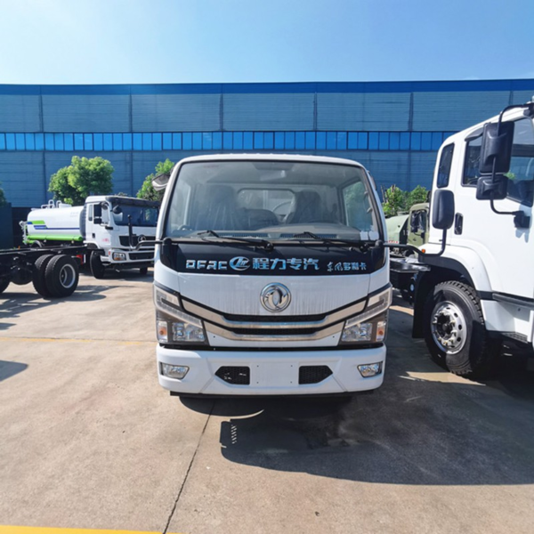 Dongfeng 6 Cubic Compressed Garbage Truck Multi-Purpose Compact Garbage Truck