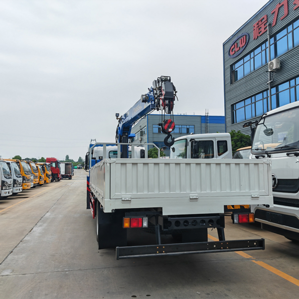 Isuzu Kv100 5ton Telescopic Truck Mounted Crane Boom Hydraulic Loader Crane Supplier