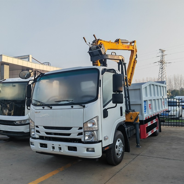 1suzu Dump Truck with 5 Ton Folding Arm Crane Mobile Crane Truck Lifting Equipment