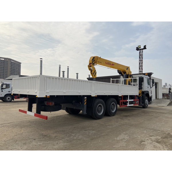 Sinotruk HOWO 6X4 Truck with Crane Manufacturer 12 Tons Lorry Mounted Crane