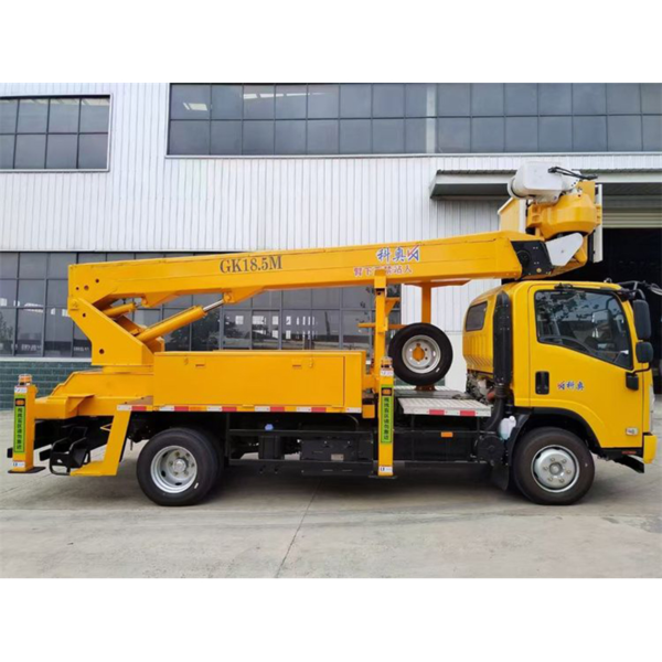 Brand New 1suzu 4X2 LHD 17m Insulated Aerial Platform Truck for Electrical Maintenance