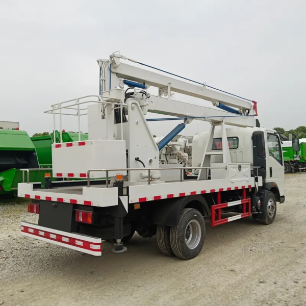 HOWO 4X2 Folding Arm High Altitude Aerial Working Platform Insulated Bucket Trucks for Sale