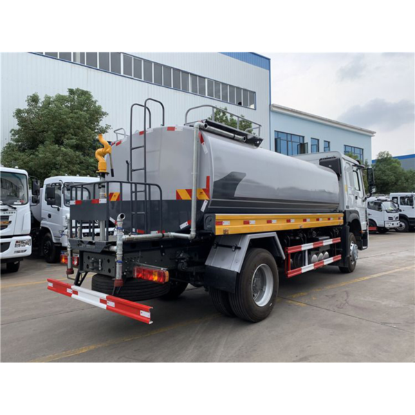 HOWO 4X2 15000L Water Tank Truck Garden Greening Sprinkler Water Tanker Truck
