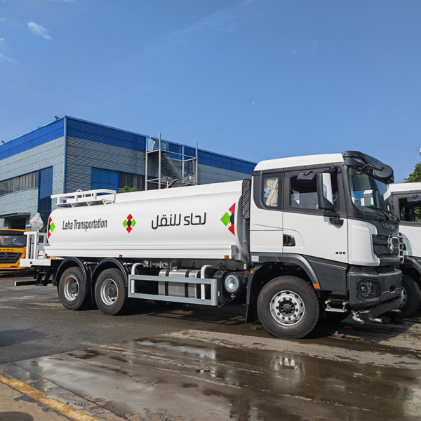 Shacman Water Sprinkler Truck 6X4 20cbm Spray Sprinkler Water Tank Truck for Sale