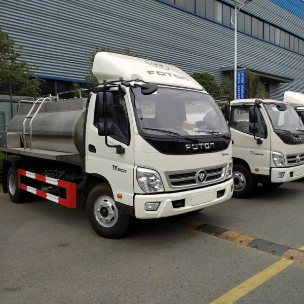Foton 4X2 4000L Food Grade Stainless Steel Milk Tank Truck Milk Transport Truck