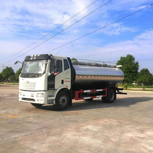 FAW Stainless Steel Water Tank Fresh Milk Tanker Truck Insulated 5000L Milk Tank Truck