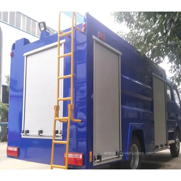 High Quality Double Cab LHD Rhd 3500 Liters Foam Tanker Fire Engine Truck for Sale