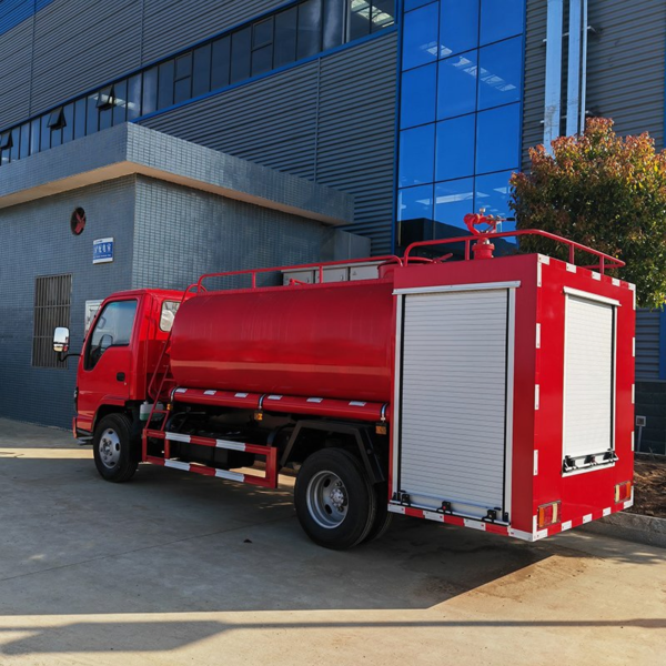 1suzu Rescue Foam Water Tank Tanker Firefighting Engine Vehicle Fire Sprinkler Truck Price