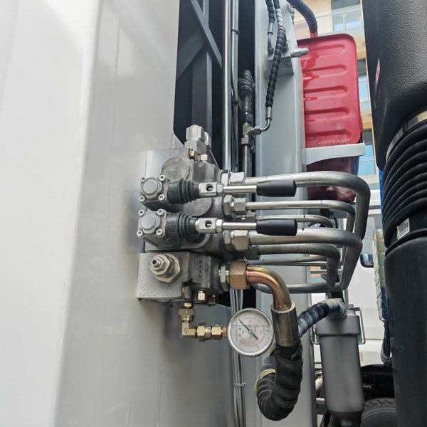 High-Performance HOWO Waste Garbage Compactor Truck for Efficient Urban Waste Management