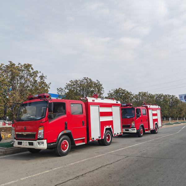 Sinotruk HOWO 4X2 3500liters Fire Fighting Truck Emergency Fire Engine for Sale