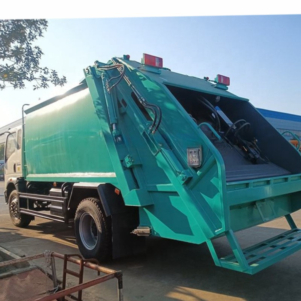 High Quality HOWO 8m3 10m3 Rubbish Trash Garbage Compactor Truck for Sale