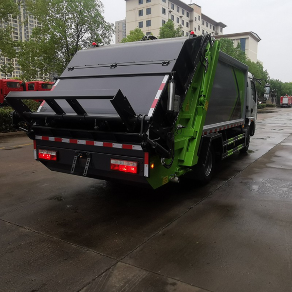 Famous Brand Chassis 4X2 8 Cbm Garbage Collecting Compactor Truck Price Garbage Compactor Truck