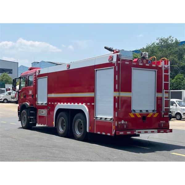 Factory Price Sinotruk 6X4 HOWO 12000-Liters Foam Water Tank Fire Fighting Truck for Sale