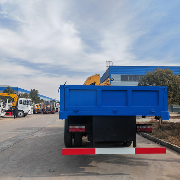 China Dongfeng 4X2 Crane Truck 8 Tons 10 Tons Fold Boom Crane Truck for Sale