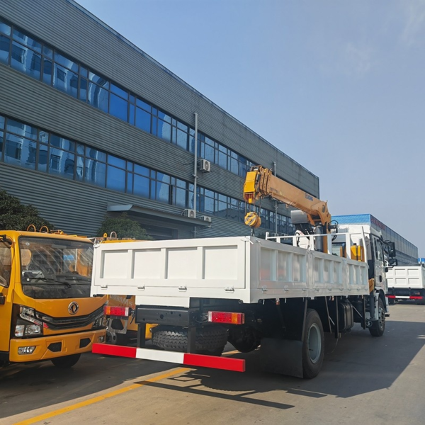 Shacman L3000 Truck-Mounted Lifting Cran 4X2 8ton Straight Arm Crane Truck for Sale