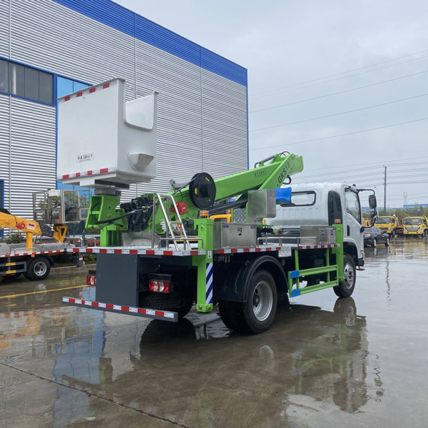 Factory Shacman 18m Aerial Working Platform Truck with Insulated Bucket