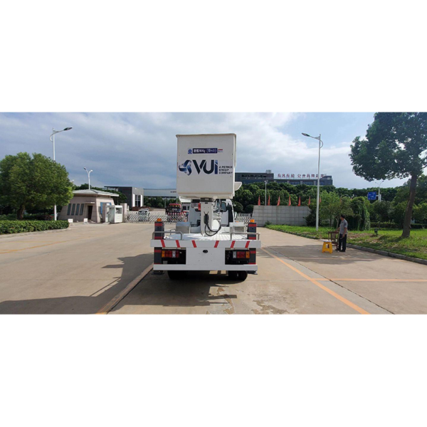 1suzu 4X2 Telescopic Boom Lift Aerial Working Platform Truck 24m Manlift Lifting Truck Price