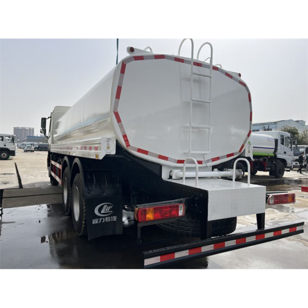 Sino HOWO Truck Water Bowser 6X4 20000liter Water Spray Bowser Sprinkler Tanker Truck