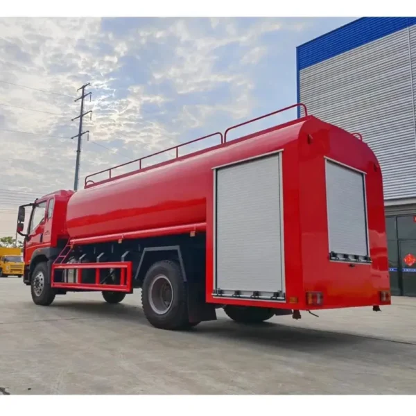 Sinotruk HOWO Fire Fighting Truck 4X2 10cbm Fire Sprinkler Truck Price