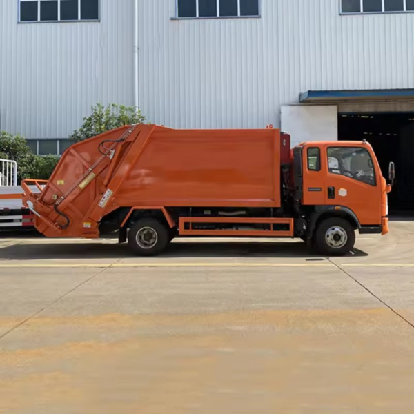 HOWO 9 Cbm Garbage Compactor Truck Compression Garbage Truck for Sale