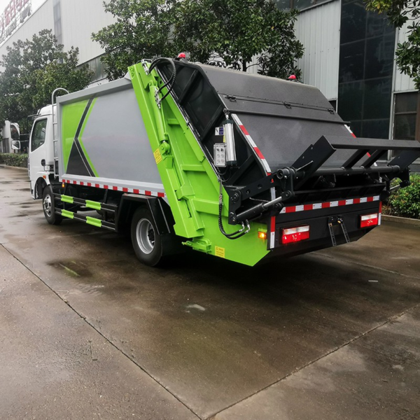 Famous Brand Chassis 4X2 8 Cbm Garbage Collecting Compactor Truck Price Garbage Compactor Truck