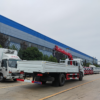 Factory Price Dongfeng Crane Trucks 4X2 8ton Truck Mounted Truck for Sale