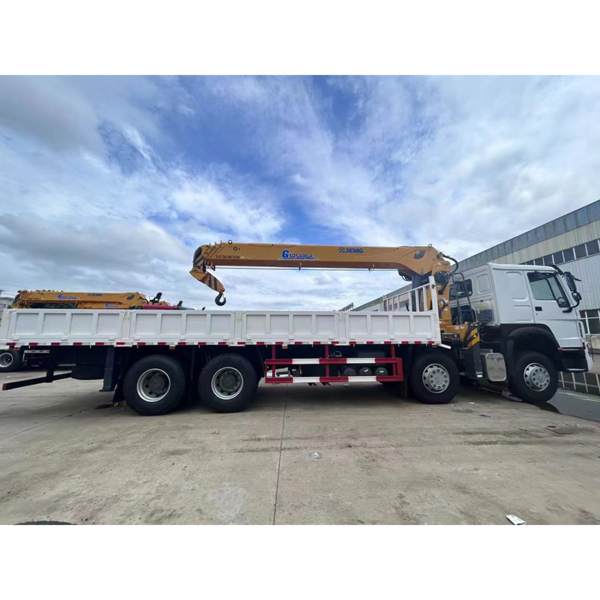 Factory Price Sinotruk HOWO 8X4 Truck Moutned 14ton 16ton Crane for Sale