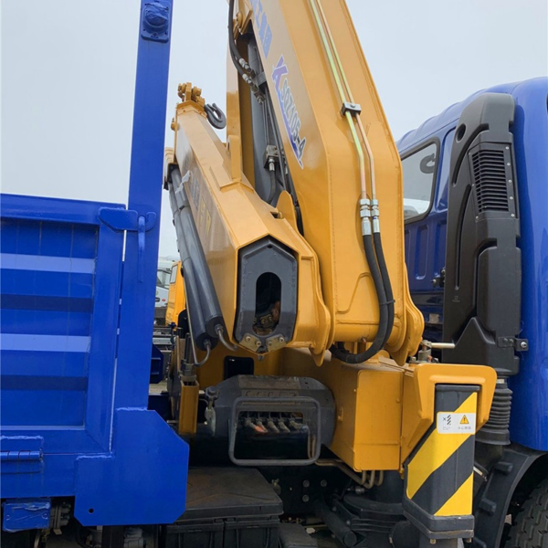Foton 4 Tons Cargo Truck with Crane 6 Wheels Mobile Knuckle Boom Crane Truck for Sale