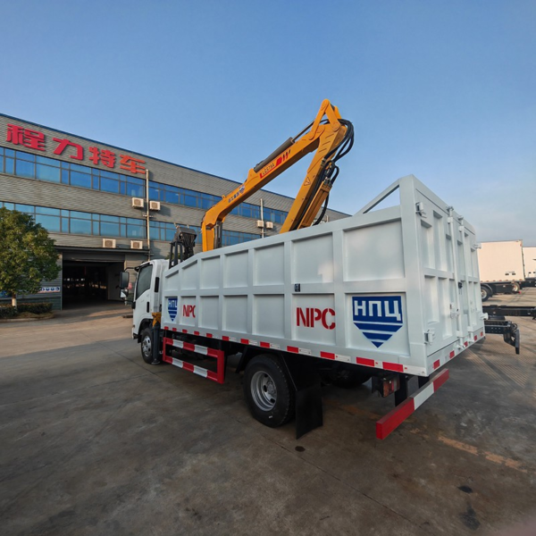 Isuzu Small Dump Truck with Folding Arm Crane for Sale