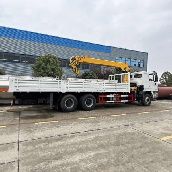 Shacman F3000 6X4 Truck Mounted Crane 12 Ton Telescopic Boom Crane Truck for Sale