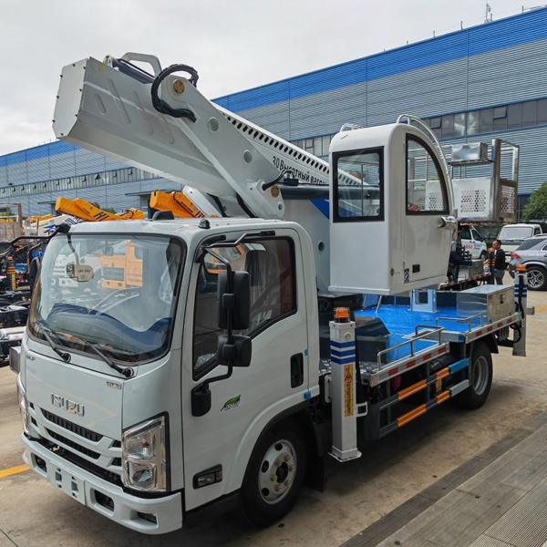 1suzu Kv100 30m Aerial Lift Truck Aerial Paltform Bucket Truck for Sale