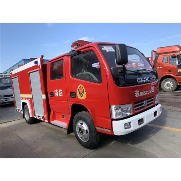 Brand New Dongfeng 4X2 Small Fire-Extinguishing Water Foam Tanker Fire Truck for Sale