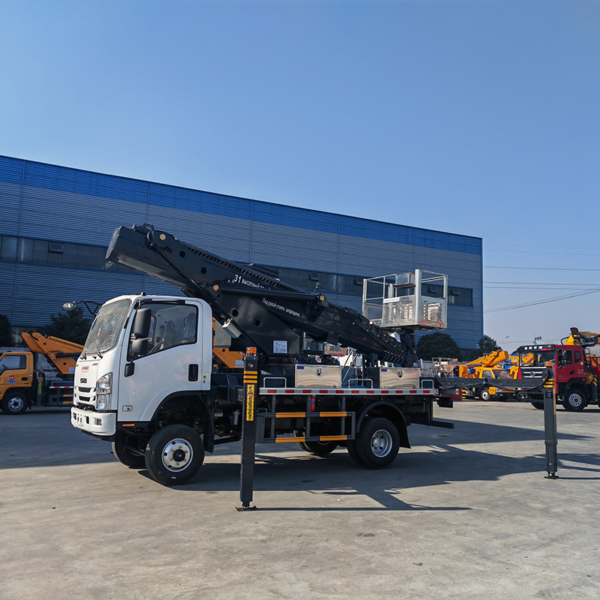 1suzu Kv100 31m Straight Arm Aerial Platform Vehicle High Altitude Operation Truck Aerial Work Truck with Basket