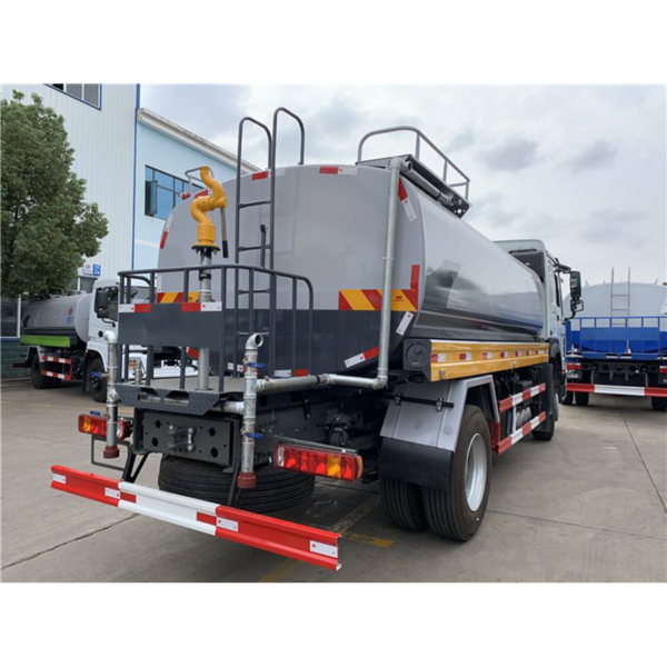 HOWO 4X2 15000L Water Tank Truck Garden Greening Sprinkler Water Tanker Truck